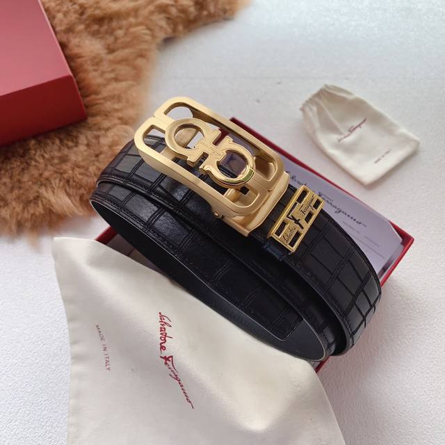 New Ferragamo Design. Authentic Packaging, Italian Imported Leather With An Oil- New Ferragamo Design. Authentic Packaging, Italian Imported Leather With An Oil-
