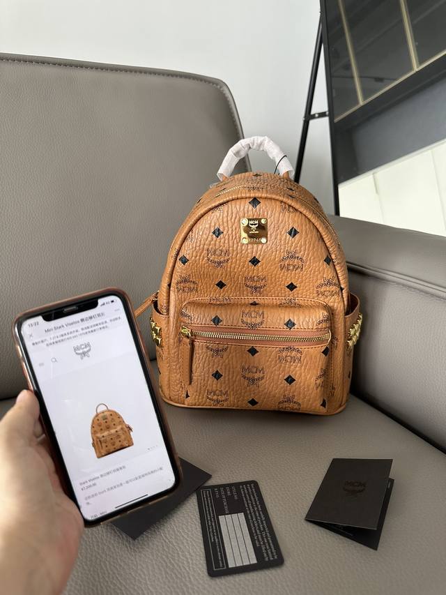 Authentic Grade Mcm Stark Series Side-Studded Double-Shoulder Bag, Mini Size, Cr Authentic Grade Mcm Stark Series Side-Studded Double-Shoulder Bag, Mini Size, Cr