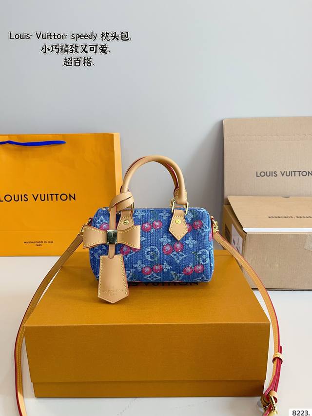 Comes With Gift Box. Lv Speedy None Pillow Bag This Retiro Handbag Is Crafted Fr Comes With Gift Box. Lv Speedy None Pillow Bag This Retiro Handbag Is Crafted Fr