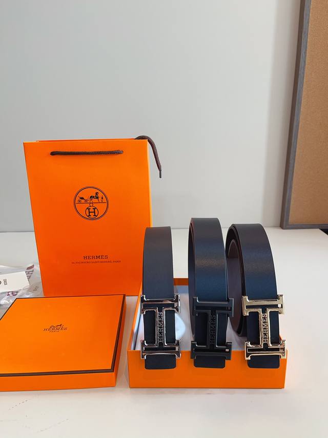 Elegant Gift Box Packaging Perfect For Gifting To Boyfriends, Fathers, Or Yourse Elegant Gift Box Packaging Perfect For Gifting To Boyfriends, Fathers, Or Yourse