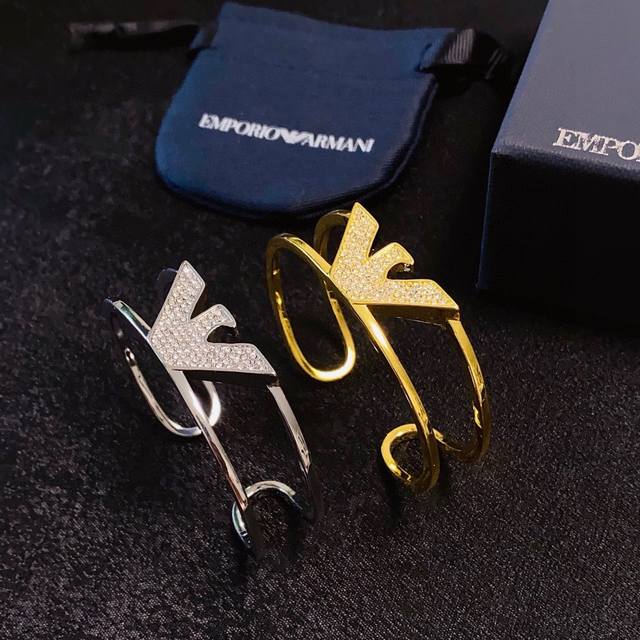 New Armani Armani Elegant High-End Diamond-Studded Vintage Bracelet Ultra-Heavy