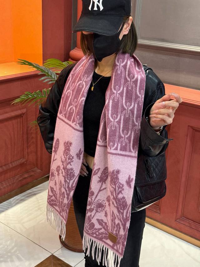 Herm S Paris Fashion Show Business Men's And Women's Cashmere Scarf Manufacturer Herm S Paris Fashion Show Business Men's And Women's Cashmere Scarf Manufacturer