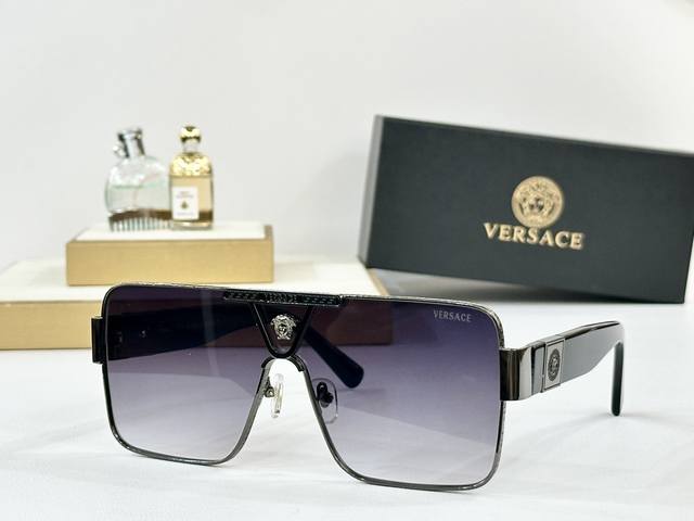 Versace Model: Ve6739 Size: 138 0 145 Versace Model: Ve6739 Size: 138 0 145
