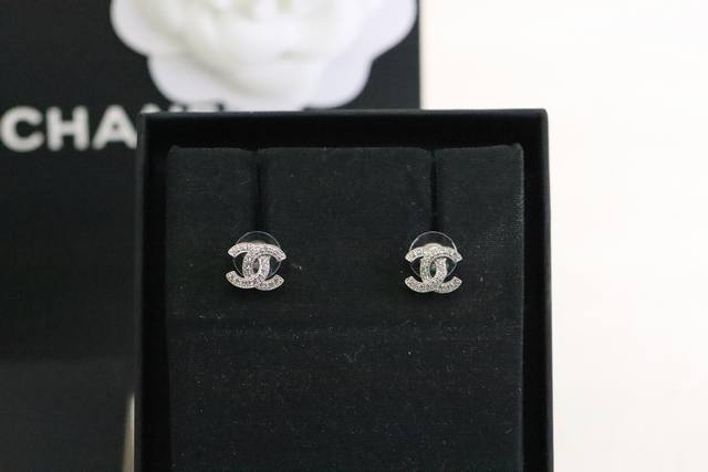 New Product Recommendation Chanel Little Black Silver Full Diamond Double C Earr
