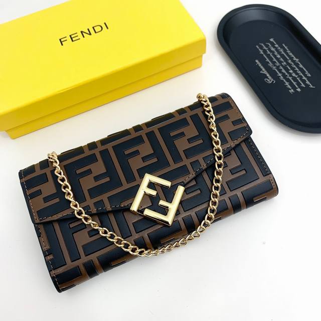 Fendi F09 Color Black Black Brown Size 19*10.5*3.5 Fendi Counter Synchronization Fendi F09 Color Black Black Brown Size 19*10.5*3.5 Fendi Counter Synchronization