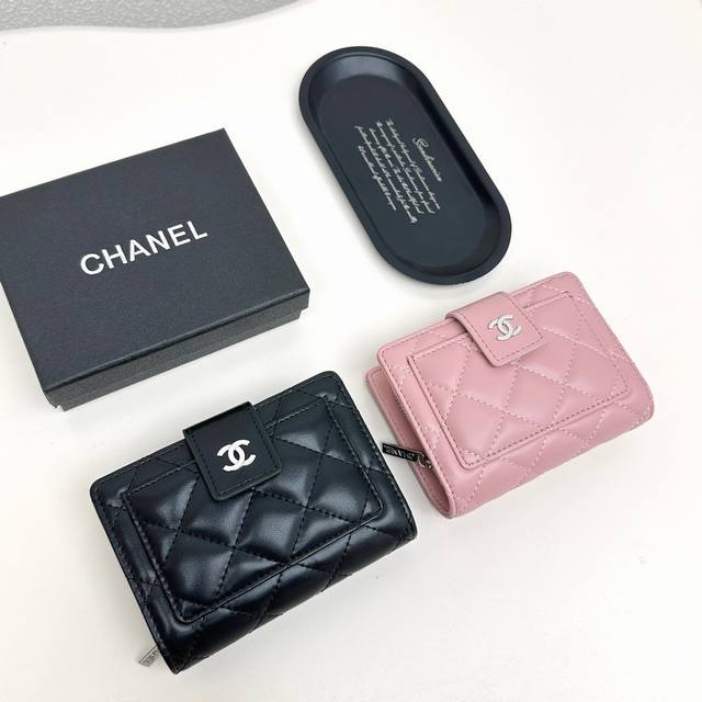Chanel 8354 Color Black And Pink Size 13.5X9.5X3.5 The Latest Model From The Cou Chanel 8354 Color Black And Pink Size 13.5X9.5X3.5 The Latest Model From The Cou