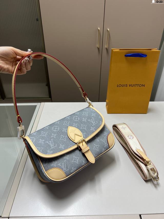 Lv Onthego Denim Baguette Bag Retro And Elegant, Full Of High-End Feeling Modera Lv Onthego Denim Baguette Bag Retro And Elegant, Full Of High-End Feeling Modera