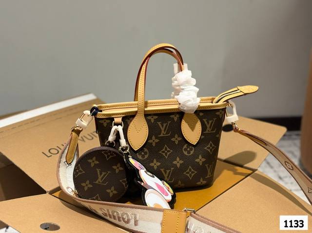Lv New Super Mini Neverfull Bb Is Both Milky And Advanced Super Mini Size Is Lig Lv New Super Mini Neverfull Bb Is Both Milky And Advanced Super Mini Size Is Lig