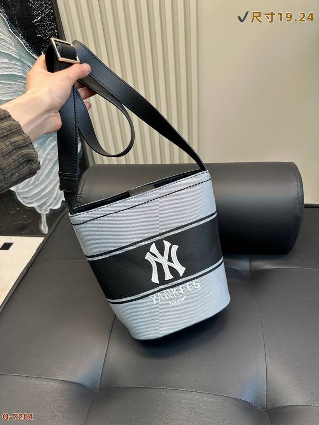 Mlb Bucket Bag American Retro College Style, The Photo Rate Is Really High I Don Mlb Bucket Bag American Retro College Style, The Photo Rate Is Really High I Don
