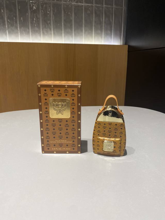 Counter Quality Mcm First Stark Backpack-Shaped Perfume Mcm's Classic Stark Back Counter Quality Mcm First Stark Backpack-Shaped Perfume Mcm's Classic Stark Back