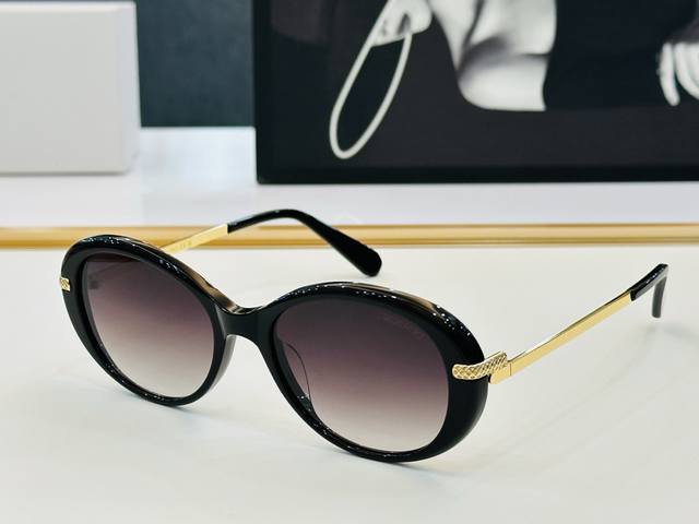 Swarovski Sk6019 Size: 53Mm 15-145 Original Quality, Q-Grade Quality Highlights
