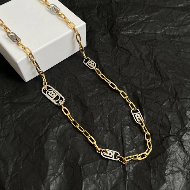 Burberry Necklace, Adorned With The Brand's Signature Pattern Inspired By Founde Burberry Necklace, Adorned With The Brand's Signature Pattern Inspired By Founde