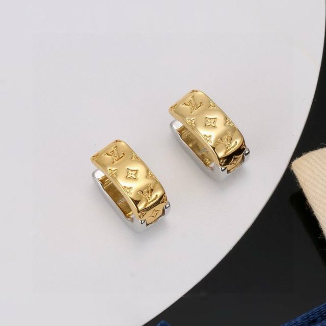 Louis Vuitton Earrings, Crafted With Exquisite Artistry, Featuring The Iconic Lv