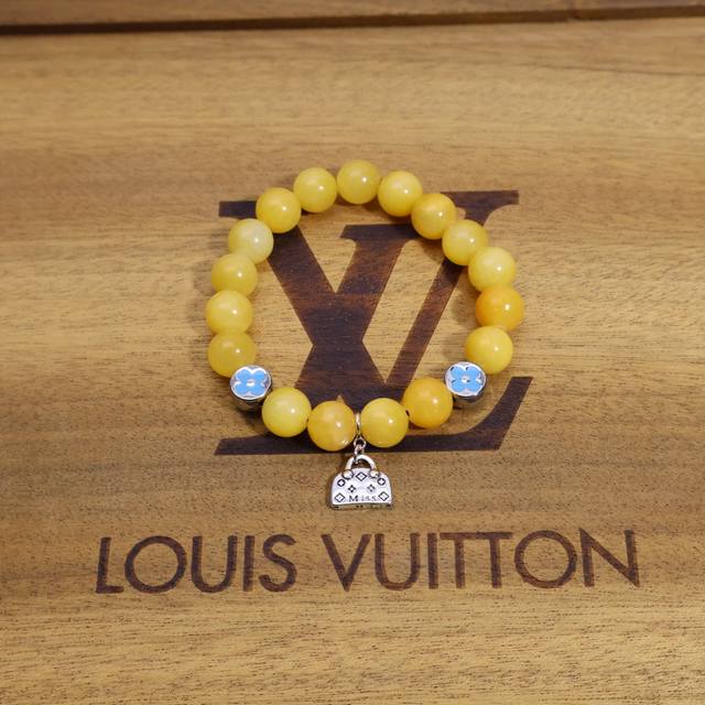Lv Bead Bracelet: Perfect Counterfeit Of The Original Design! Inspired By Louis Lv Bead Bracelet: Perfect Counterfeit Of The Original Design! Inspired By Louis