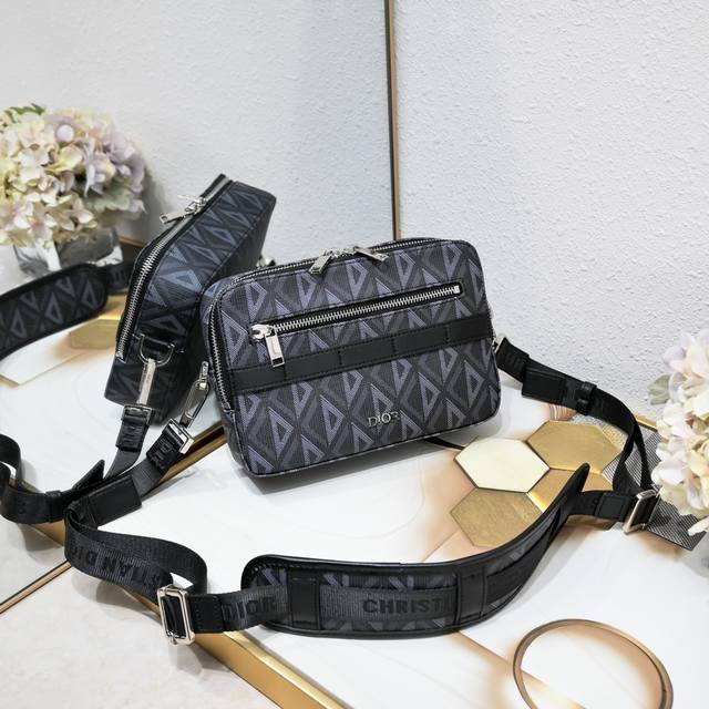 New Model Shipped With Original Box Dio Homme Old Flower Camera Bag The New Homm New Model Shipped With Original Box Dio Homme Old Flower Camera Bag The New Homm