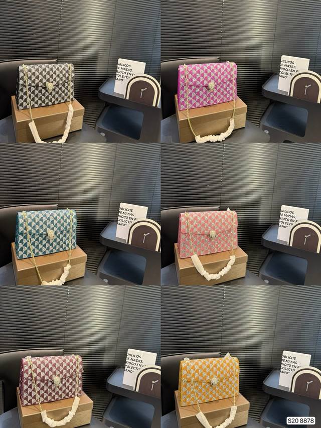 With Box This Bulgari Serpenti Forever Series Shoulder Bag Is Worthy Of Being Th