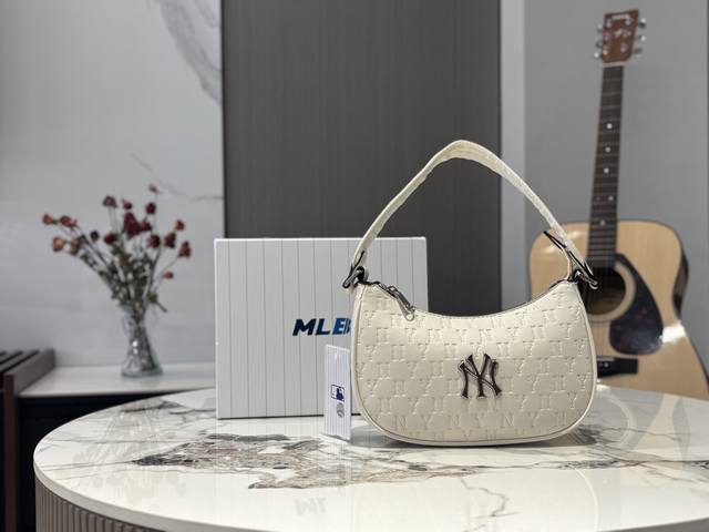 mlb Official Men And Women Underarm Bag Couple Style Celebrity Style New Styl