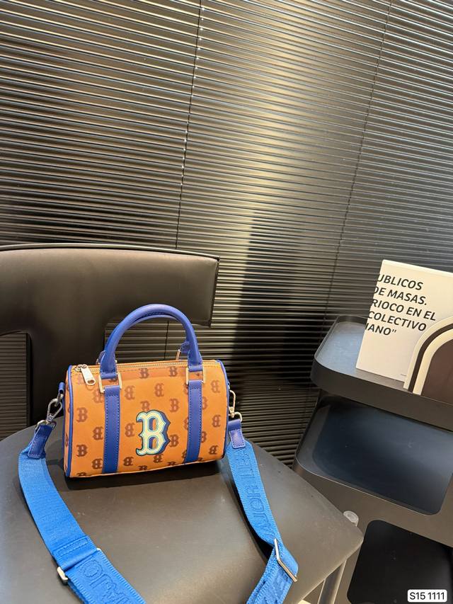 Airplane Box Mlb New Pillow Bag Has Its Own Eye-Catching Effect, Luxury And Exqu Airplane Box Mlb New Pillow Bag Has Its Own Eye-Catching Effect, Luxury And Exqu