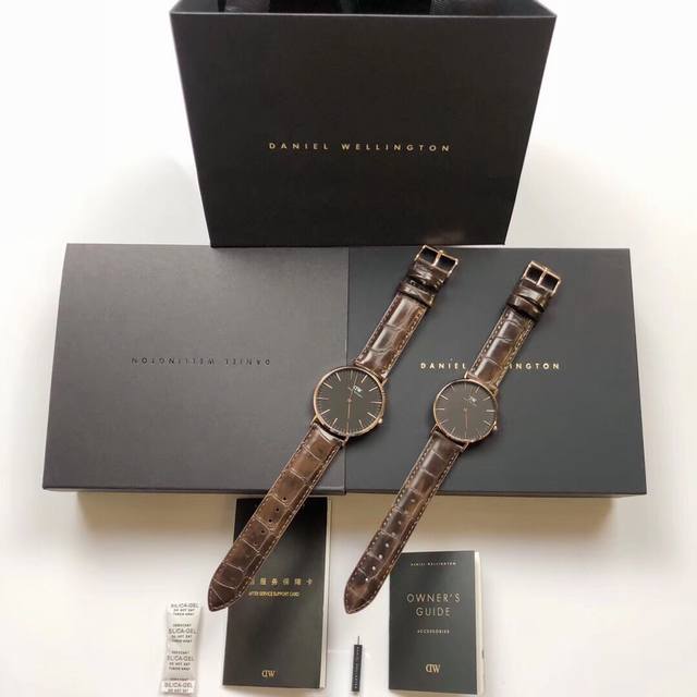 原单Dw全新推出简约时尚手表 表盘充满现代感 结合经典Classic简洁精致的设计造型 腕间时尚的再定义 尺寸40Mm 36Mm 32Mm 28Mm