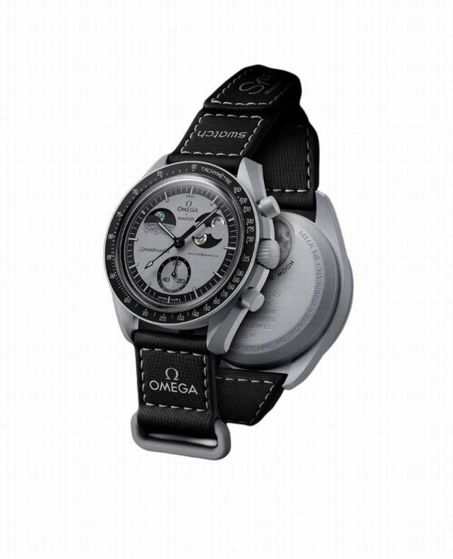 新款联名斯沃琪Snoopy史努比行星超霸