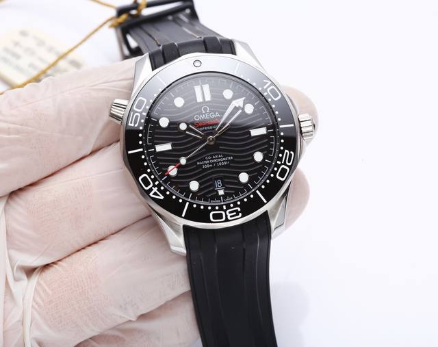 White. Gold 20. Steel Band 20. Omega Omega Seamaster 300M 300M Coaxial Master Ch