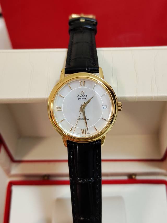 Grasp The Exquisiteness Of The Golden Season And Show The Elegant Goddess Style.