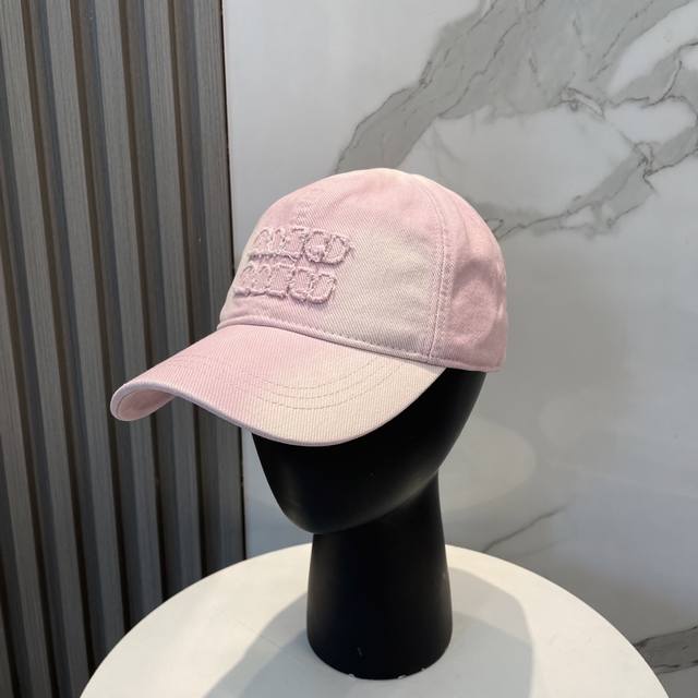 miumiu New Baseball Cap From Miu Miu Counter, One-To-One Mold Customization,