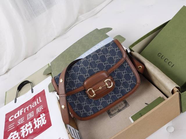 Small D-Journey Bag Black Goat Pattern New this season, the D-Journey bag made i