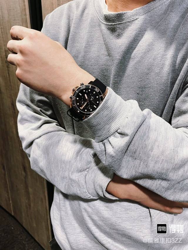 Original Tissot 天梭最新款T120六款系列石英男表,腕表设计大气刚毅,夜光涂层指针及刻度,黑暗环境中也能清晰读时,表盘圈口可单向旋转,原装瑞士机 Original Tissot 天梭最新款T120六款系列石英男表,腕表设计大气刚毅,夜光涂层指针及刻度,黑暗环境中也能清晰读时,表盘圈口可单向旋转,原装瑞士机
