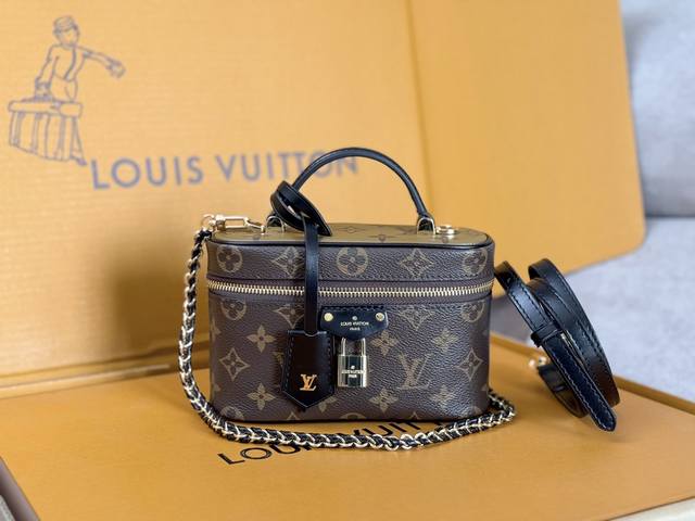 Original quality variable chip model: M47125 New version Vanity Chain Pouch hand