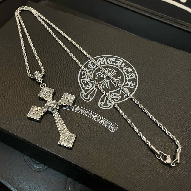 new counter quality Chrome Hearts classic necklace with full diamond cross penda