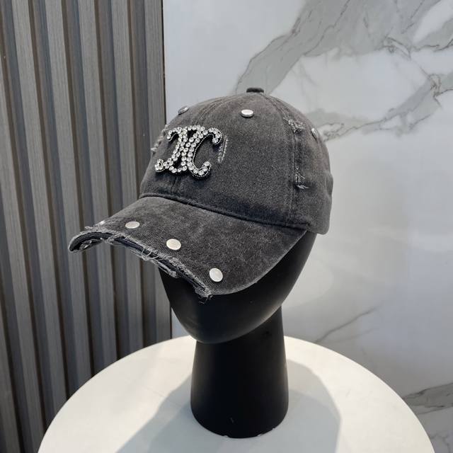 Celine 2025 new redesigned baseball cap, new models are shipped, big brand model