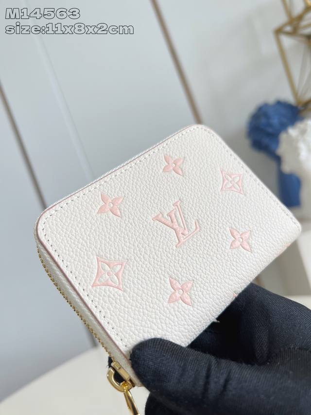 Top original home real shot M14563 This Zippy zipper coin purse is made of the