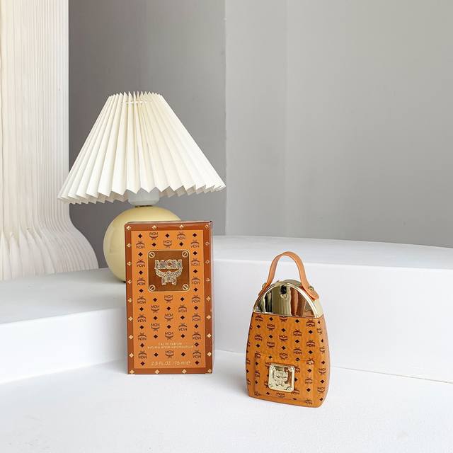 Original quality Mcm classic small backpack perfume Let alone other things, thi Original quality Mcm classic small backpack perfume Let alone other things, thi