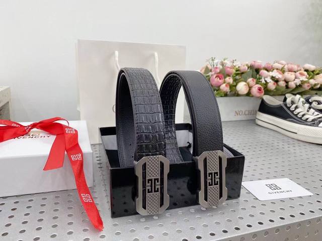 Givenchy, a well-known luxury brand, perfect craftsmanship, presenting you with