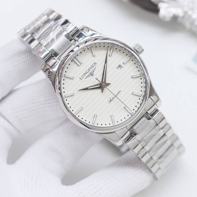 金壳+20钢带20 品牌：浪琴-Longines 类型：男士腕表 壳套：顶级版316精钢L 表带：进口小牛皮表带 316L精钢表带 机芯：全自动机械机芯 镜面：