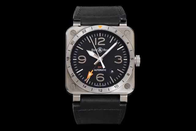 四针 Br Bell & Ross 柏莱仕 Br 03-93 Gmtot5 机芯：进口自动上弦机械机芯 功能：时针、分针、秒针、日期和表圈上的24小时第二时区