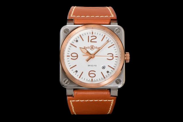 白 金 Brf 柏莱士 Br03-92 Ot5 配上超强的Superluminovac3绿色夜光数字及时标，简约设计与功能型表盘完美融合，将清晰显示时间的功能发