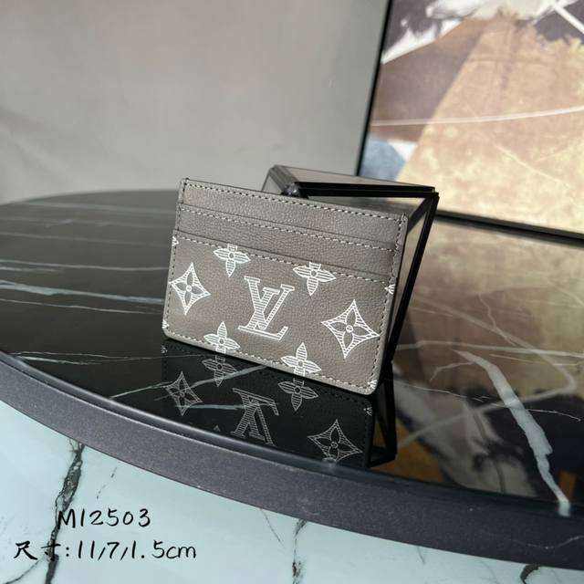 Factory Price P Chip Edition Top-Quality Original M12503 This Double Card Holder