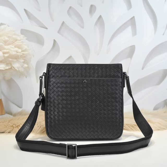 Bv - The latest men's crossbody bag, original quality, official website synchron