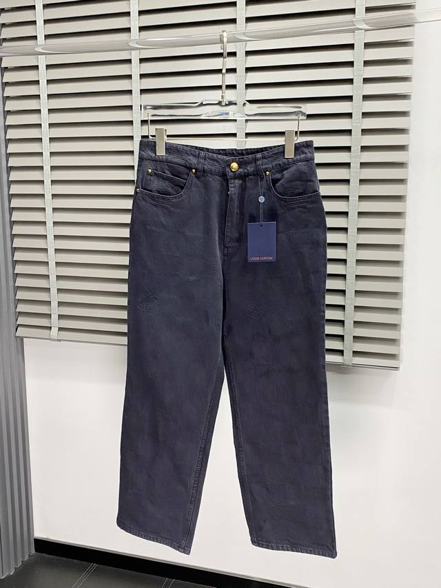 Louis Vuitton exclusive, high-end wide-leg jeans! Made with breathable, comforta