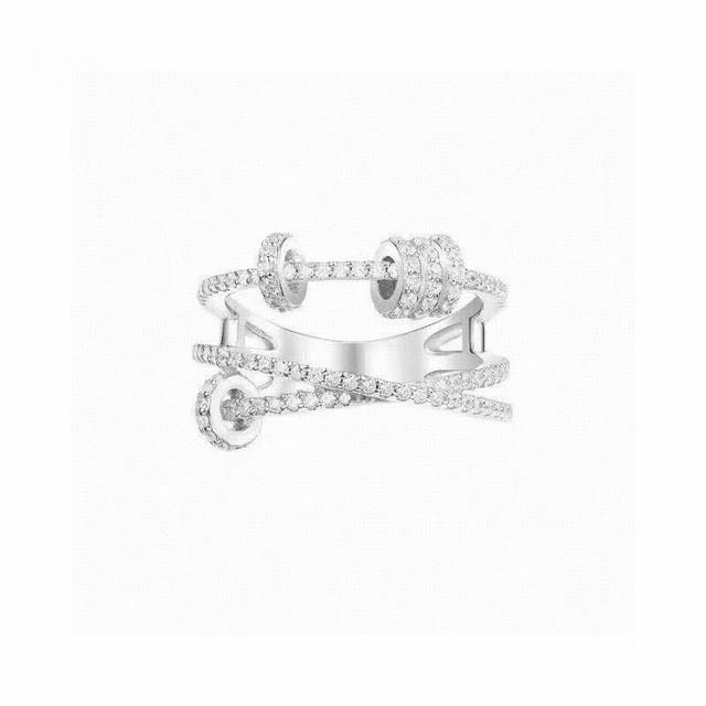 A batch M Monaco multi-layer ring luck ring! This ring is their classic style. T A batch M Monaco multi-layer ring luck ring! This ring is their classic style. T