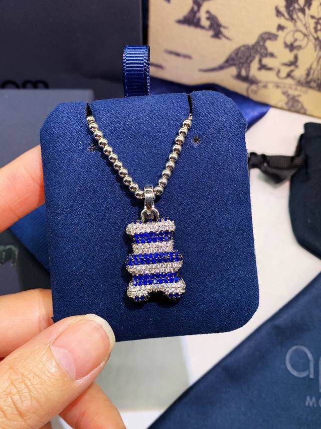 A batch M Monaco Saint-Tro batch Ez Yummy blue and white beaded necklace female A batch M Monaco Saint-Tro batch Ez Yummy blue and white beaded necklace female