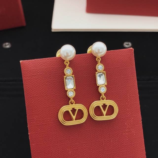No. Ved0298 Valenti*O latest tassel earrings consistent with the Z batch of bras No. Ved0298 Valenti*O latest tassel earrings consistent with the Z batch of bras