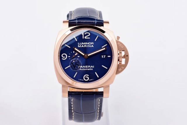 vs. 2025 44mm "Saucy Blue" Lumino Red Gold watch Pam1112. Among countless gold w vs. 2025 44mm "Saucy Blue" Lumino Red Gold watch Pam1112. Among countless gold w
