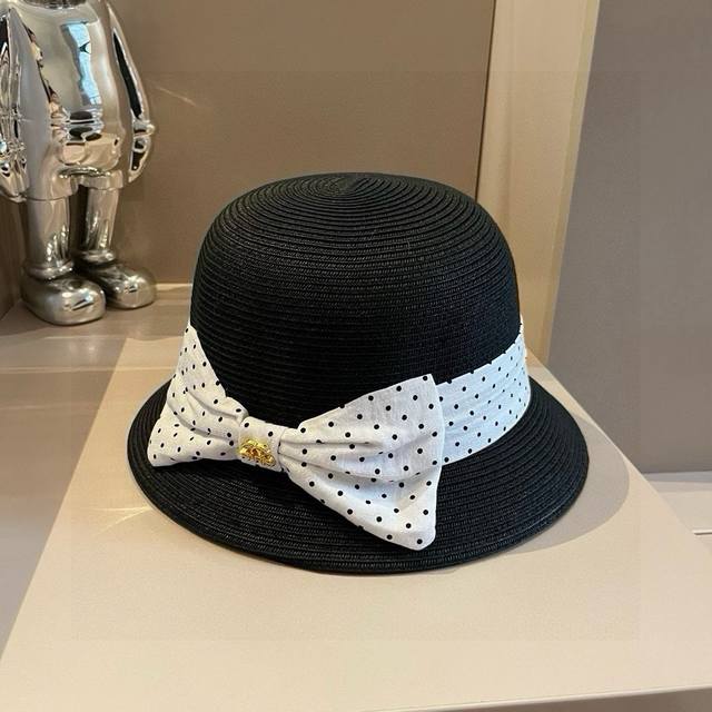Chanel straw hat, celebrity style small round hat, high-end custom made, head ci Chanel straw hat, celebrity style small round hat, high-end custom made, head ci