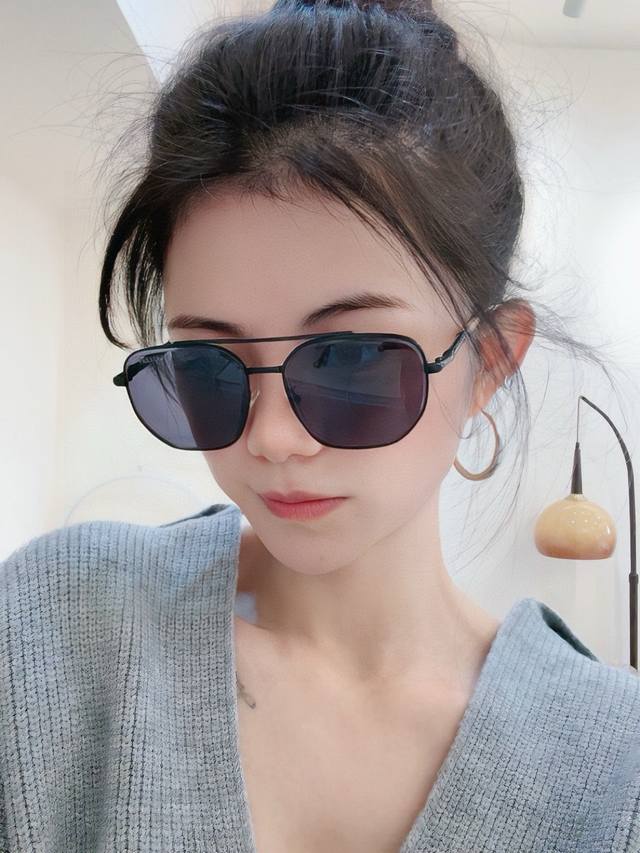 Burberry 巴宝莉 男士太阳眼镜 正版蛤蟆 太阳镜 高品质 不挑脸 火的狠 新款无死角型号：B938