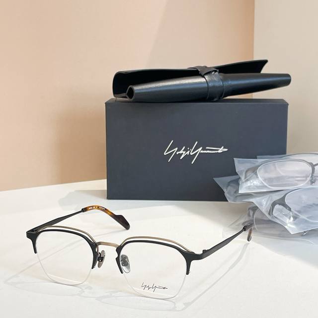 Yohji Yamamoto 山本耀司Model:Yy0089Size:50口22-145高版本～～钛～～
