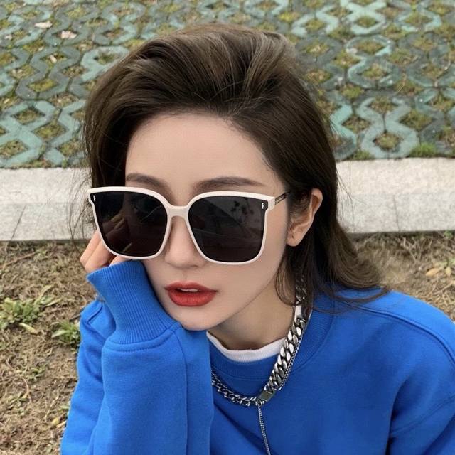 Gucci New Spring Trends and Fashion Square-Frame Polarized Sunglasses, High-Qual