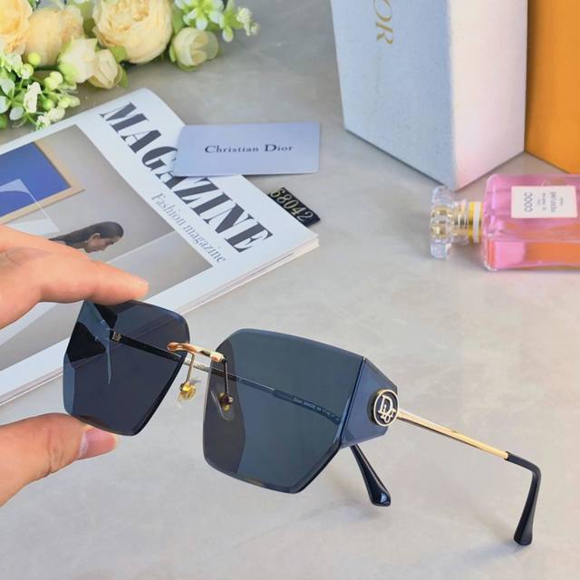 Dio* New Frameless Cut-edge Square Sunglasses Fashion Sunglasses Women European